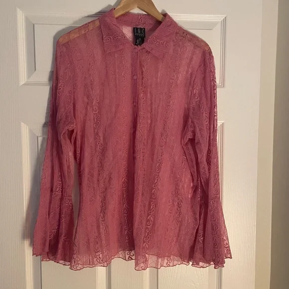 Rose Lace Blouse - Picture 1 of 4
